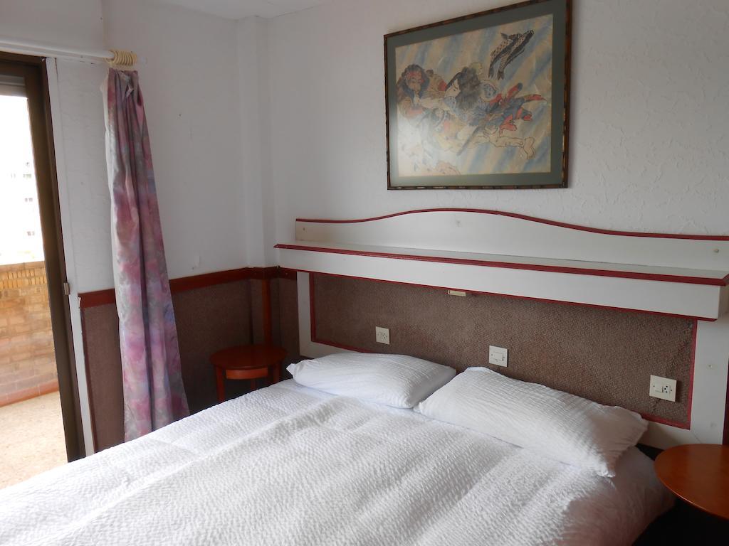 Hotel Marbella Rosas Exteriör bild